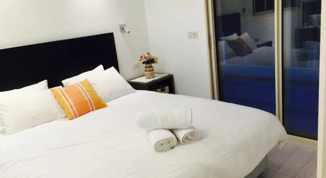 Magical Duplex 100SM Garden Pool Parking, Buchen Sie Ferienwohnung Herzlia Zentralbezirk Israel