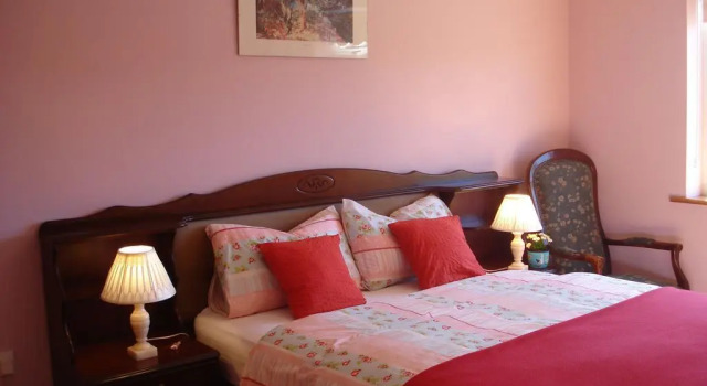 Tullaleagan Guesthouse, Prenota Bed & breakfast Hotel a Connacht con parcheggio, Parcheggio