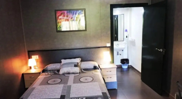 Hostal - Camping Ciudad de Cáceres, Buchen Sie Campingplatz Cáceres 