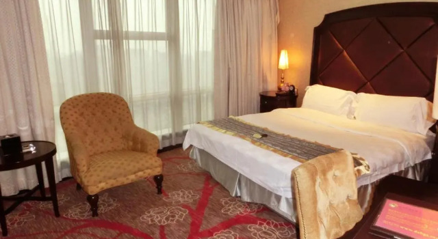 Двухместный номер Superior Royal Mediterranean Hotel