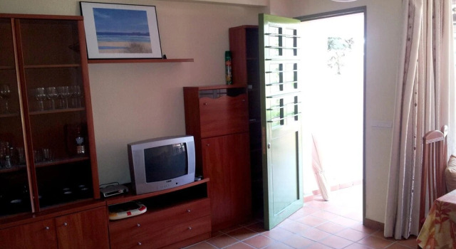 House With 3 Bedrooms in Islantilla, Huelva, With Pool Access and Encl