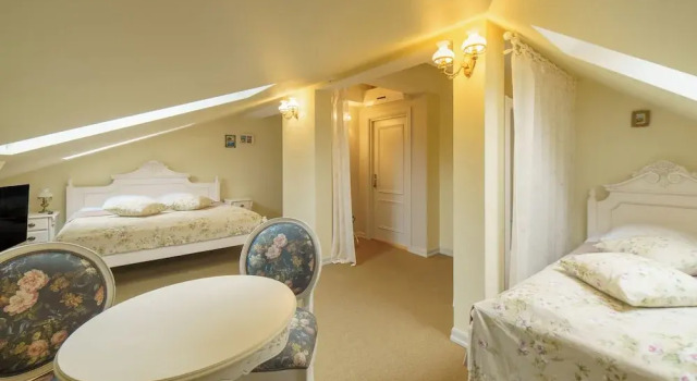Трёхместный номер Standard Roze Villa