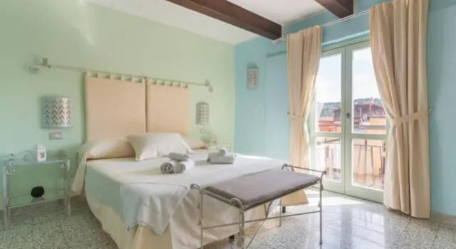 Двухместный номер Standard с балконом Madalen Guest House