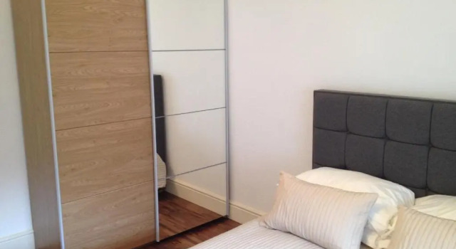 Апартаменты Caledonian Apartments