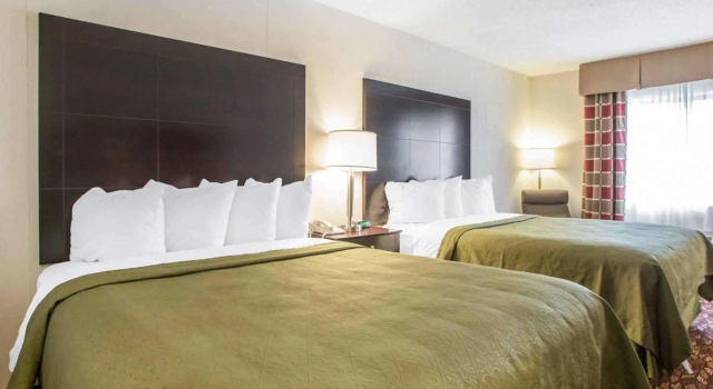 Четырёхместный номер Standard Quality Inn St Marys
