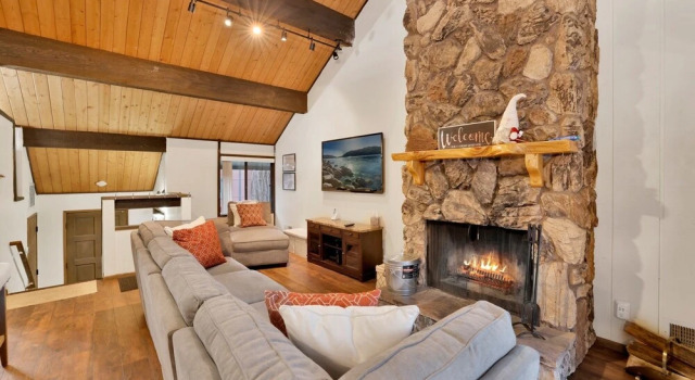 2256-q's Ski House 3 Bedroom Home by Redawning, Rezerwuj Hotel Big Bear Lake Stany Zjednoczone