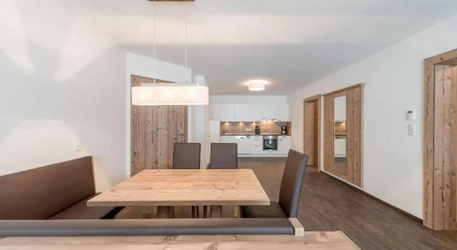 Апартаменты с 3 комнатами с балконом A Casa Saphir Appartement-Hotel