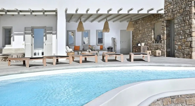 Magnolia in Mykonos With 4 Bedrooms and 4 5 Bathrooms, Забронировать Вилла Отели Аграри с парковкой, Парковка