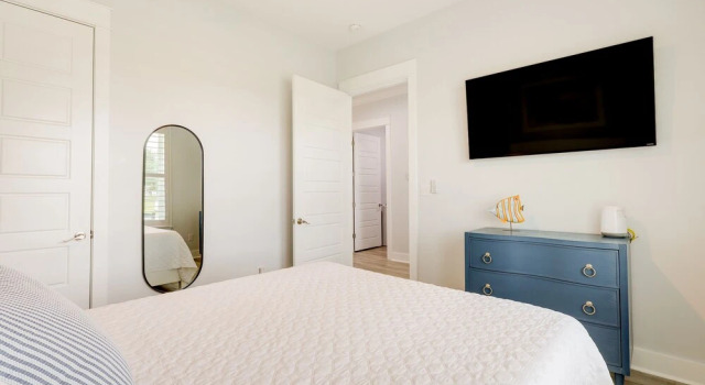 Bright Foley Home w/ Patio - 7 Mi to Wharf & Beach