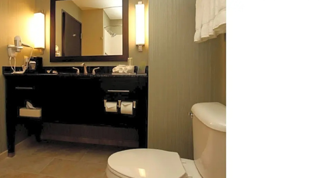 Люкс Standard Holiday Inn Express & Suites Marion Northeast by IHG