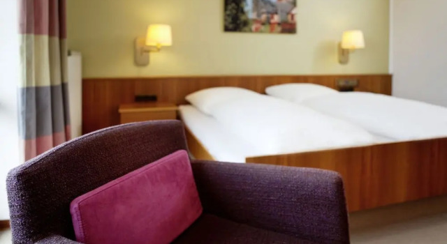 Hotel zum Taufstein, Varaa Hotelli Kalbach 