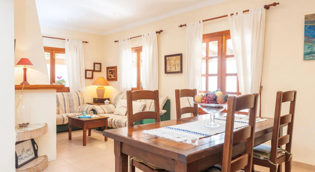 SON COLL - Villa for 5 people in Lloseta., Book Villa  