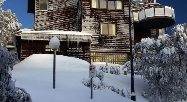 Ski Club of Victoria - Kandahar Lodge, Prenota Hotel Mount Buller Victoria