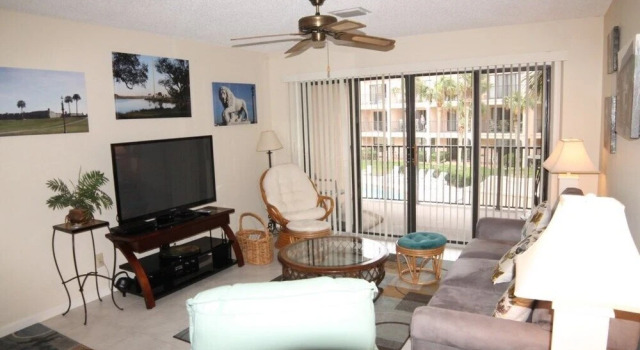 Sea Place 12224 2 Bedroom Condo by Redawning, Rezerwuj Apartament Hotele w Saint Augustine Area z basenem, Basen