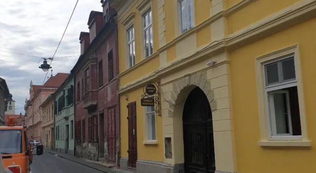 Petri Apartament, Varaa Huoneisto Sibiu Old Town 