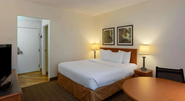 Двухместный номер La Quinta Inn & Suites by Wyndham Jacksonville Mandarin
