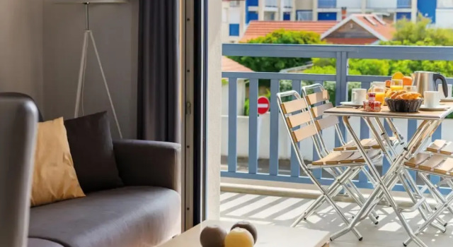 Apartment in Biscarrosse by the Beach, Prenota Appartamento Hotel a Aquitania con parcheggio, Parcheggio