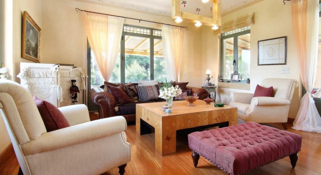 Vouliagmeni Villa, Забронировать Вилла Отели Варкиза с бассейном, Бассейн