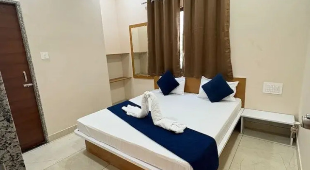 Номер Deluxe Hotel Darshan Palace - Near Dwarka Railway Station & Shree Dwarkadhish Temple