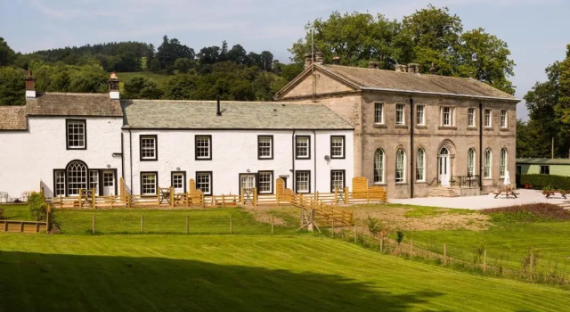 Апартаменты Waterfoot Park