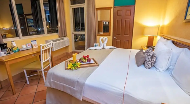 Четырёхместный номер Standard Best Western Posada Freeman