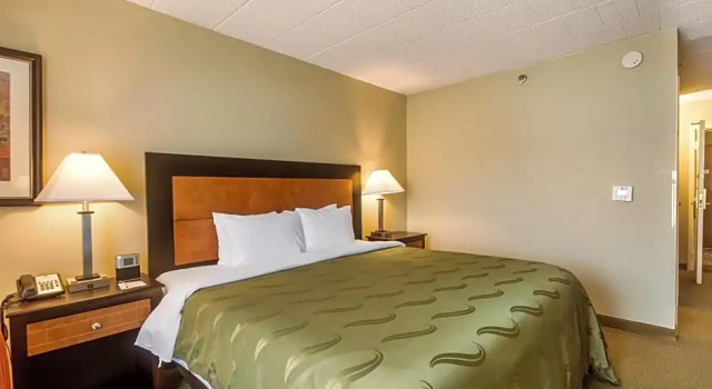 Номер Superior Chester Hotel and Conference Center