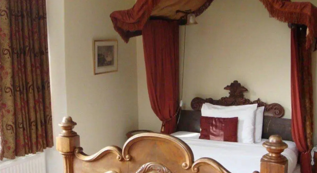 The Rudloe Near Bath - Marco Pierre White, Забронировать Отель Коршам Уилтшир