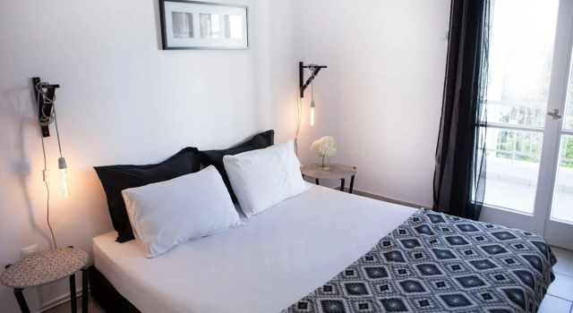 Best located executive apartment in Maroussi., Забронировать Апартаменты/квартира Апартаменты Афины, рядом с Нерандзьотисса, Апартаменты/квартира