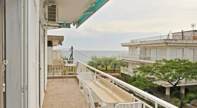 Апартаменты Themis 40 steps from beach