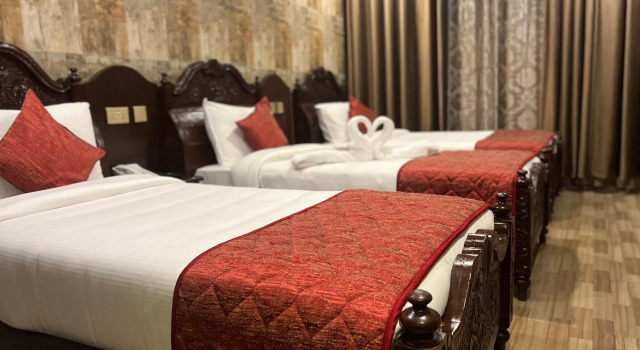 Люкс HYDERS PARK- THE LUXURY HOTEL