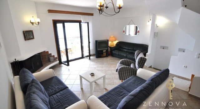 Семейный коттедж с видом на гавань Zennova 43 Pirgadikia Sky & Sea Home