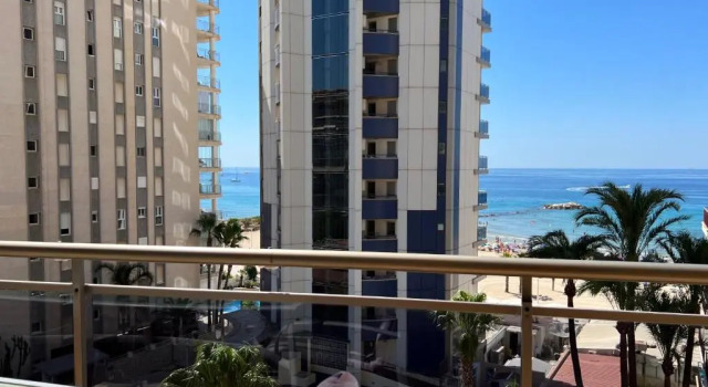 Апартаменты Bahía del Sol a 50 metros de la playa.