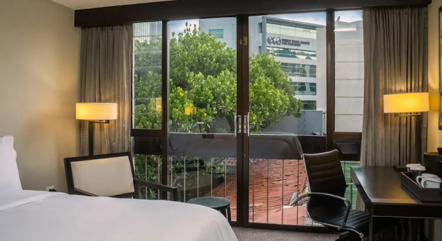 Hilton San Salvador, Забронировать Отель Отели Сан-Сальвадора с завтраком, Завтраки