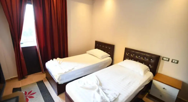 Hotel Taverna Ago, Prenota Hotel Hotel a Berat County con parcheggio, Parcheggio