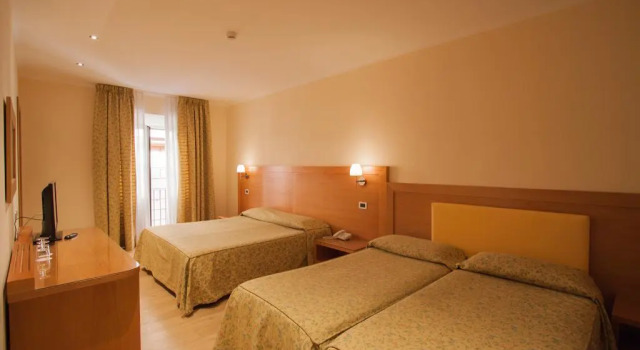 Четырёхместный номер Hotel Laurentia