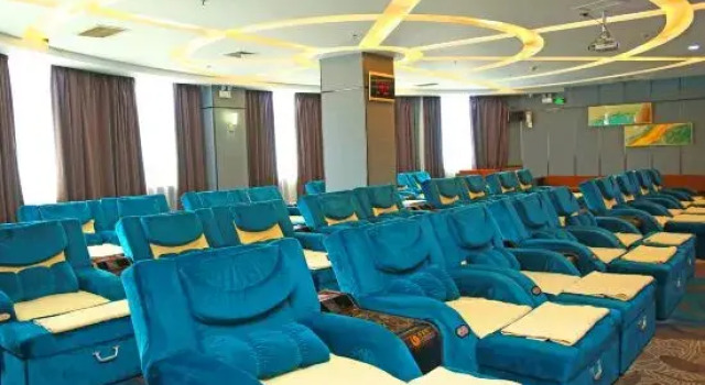 Golden Bay Resort Urumqi, Book Ferieresort Hoteller i Urumqi med pool, Swimmingpool