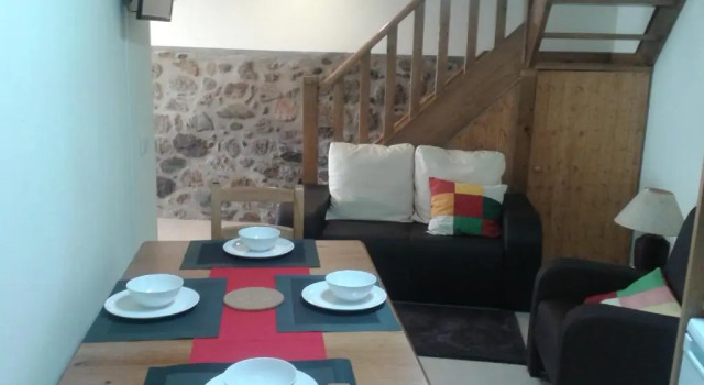 Коттедж с балконом и с красивым видом из окна Casa Entre Serras