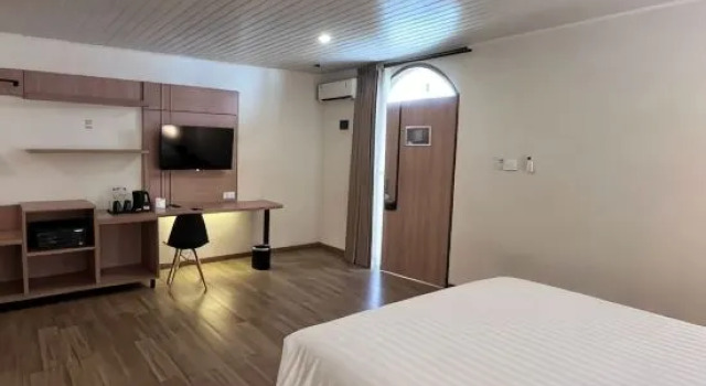 Семейный люкс Deluxe Azana Essence Sanggabuana Bogor