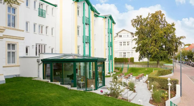Garni Eden Hotels, Забронировать Отель Альбек Мекленбург-Померания