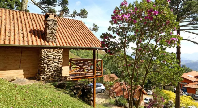 Люкс Chalés Araucária e Manacá