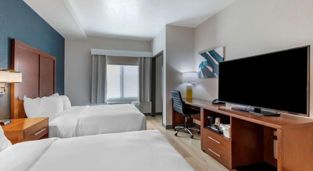 Люкс Comfort Inn & Suites Bennett