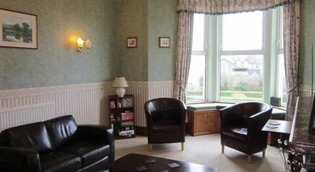Min Y Gaer Guest House, Prenota Affittacamere Criccieth 