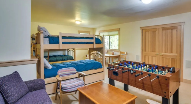 Коттедж с 4 комнатами с балконом Mountain Home ~ 5 Mi to Winter Park Resort!