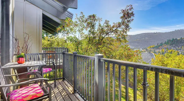 Апартаменты с 4 комнатами с балконом Park City Home: Hot Tub, Sauna & Deck w/ Mtn Views