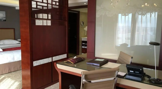 Люкс Superior Hôtel Huatian Chinagora