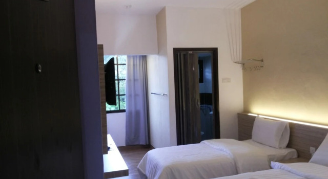 Трёхместный номер Standard Suria Cameron Hotel