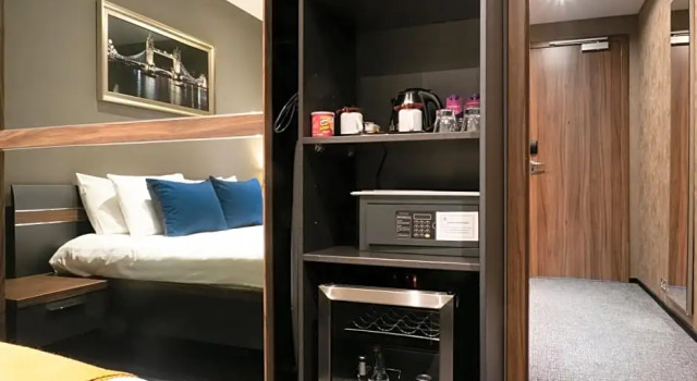 Люкс с балконом Crowne Plaza London - Kingston by IHG