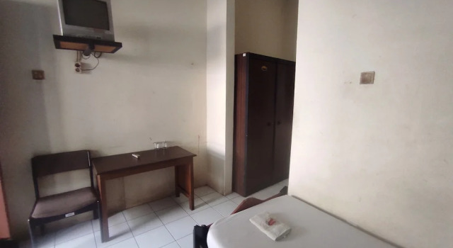 Economy room Capital O 93024 Hotel Ganesha