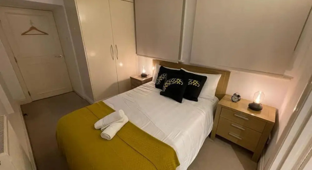 Cozzy 1-bed Apartment in Liverpool St & Shoreditch, Забронировать Апартаменты/квартира Лондонский Сити Лондон, рядом с Лондонский мост