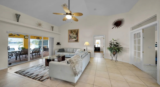 Casa de La Vista Pool Spa With Lakefront View, Book Ferieresort Cape Coral Southwest Florida